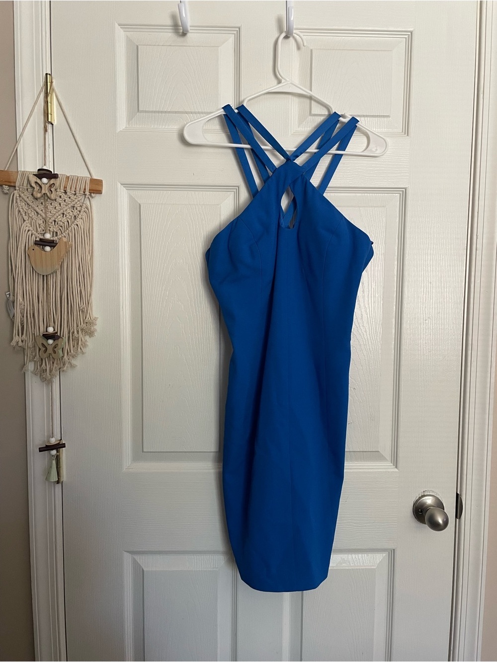 Fine Feathers Women’s size 8 Royal Blue Strappy Sheath Dress